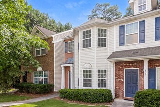 6427 Olmadison Ln in Atlanta, GA - Building Photo - Building Photo