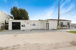 3705 NW 35th Ave in Miami, FL - Building Photo
