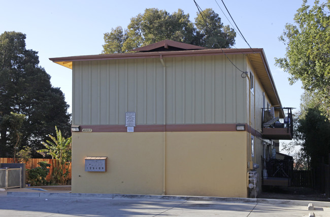 4005 Lyon Ave in Oakland, CA - Building Photo - Building Photo