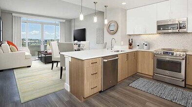2400 W El Camino Real in Mountain View, CA - Building Photo - Building Photo