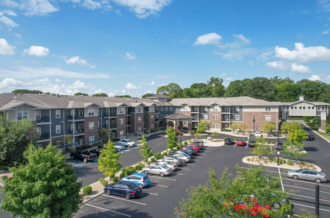 The Retreat On Washington in Indianapolis, IN - Building Photo