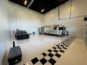 6500 Motor Enclave Wy in Tampa, FL - Foto de edificio - Building Photo