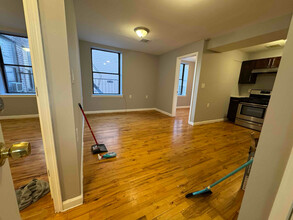 295 Hawthorne Ave-Unit -2D in Newark, NJ - Building Photo - Building Photo