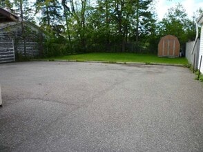 51 Campbell Av in Barrie, ON - Building Photo - Building Photo