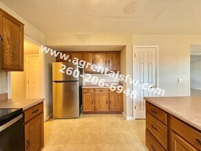 202 Riley Pl in Fort Wayne, IN - Building Photo - Building Photo