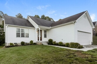 5751 Heron Point Pl SW in Concord, NC - Building Photo - Building Photo