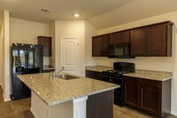 212 Rough Holw Cv in San Marcos, TX - Building Photo - Building Photo