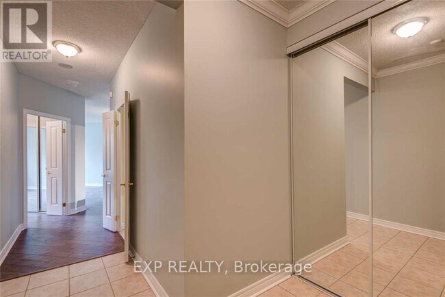 350-350 Mill Rd in Toronto, ON - Building Photo - Building Photo