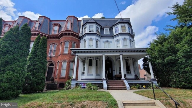 property at 634 Centre Ave