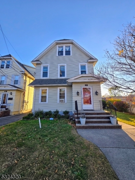 151 Harrison St in Nutley, NJ - Foto de edificio - Building Photo