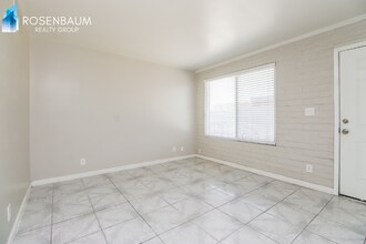 644 S Mesa Dr in Mesa, AZ - Foto de edificio - Building Photo