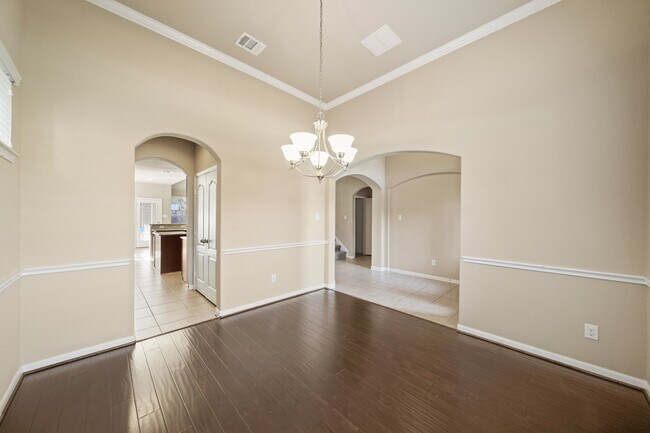 10011 Forrester Trail