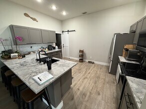 219 Compass Rose Dr in Groveland, FL - Building Photo - Building Photo