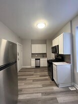 5713 Hudson Ave, Unit 12 in West New York, NJ - Building Photo