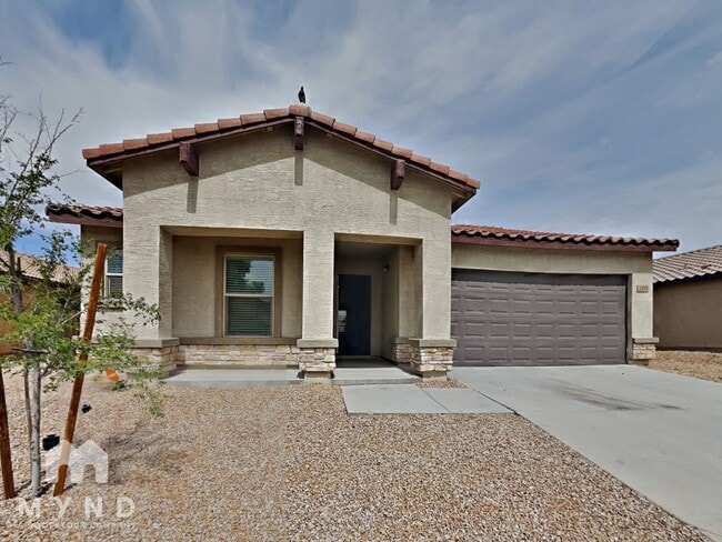 property at 2355 Oakmont Ln
