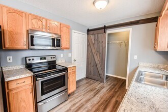 943 Drum Ln in Clarksville, TN - Building Photo - Building Photo