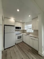 3100 W Flagler St in Miami, FL - Building Photo