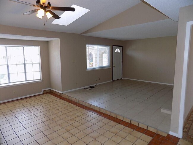 2213 Abril Dr in El Paso, TX - Building Photo - Building Photo