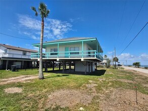 3726 Concho Key in Galveston, TX - Building Photo - Building Photo