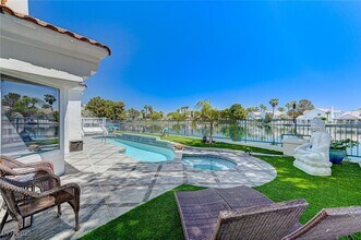 2984 Sun Lake Dr in Las Vegas, NV - Building Photo - Building Photo