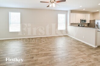 2722 Skyview Long Dr in Houston, TX - Foto de edificio - Building Photo