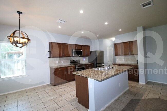 property at 1115 Quartz Trl