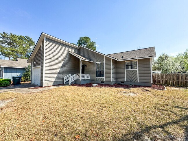 5508 Deep Hollow Ct in Fayetteville, NC - Building Photo - Building Photo