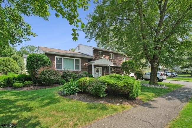 property at 5 Trombley Dr