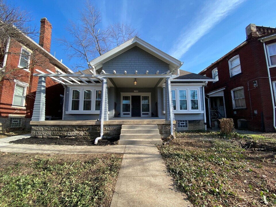 1738 N 4th St in Columbus, OH - Building Photo