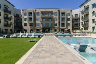 Lenox Grandview in San Antonio, TX - Foto de edificio - Building Photo