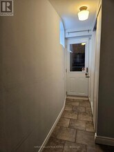 85 Lanark Ave in Toronto, ON - Building Photo - Building Photo