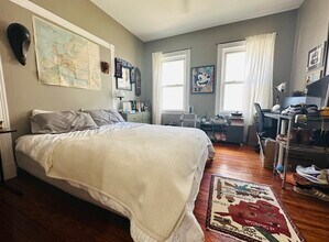 20 Dalrymple St, Unit 3 in Boston, MA - Foto de edificio - Building Photo