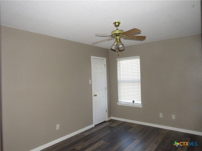property at 3007 Dannen Ct