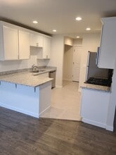 146 168th St E, Unit 144 in Spanaway, WA - Foto de edificio - Building Photo