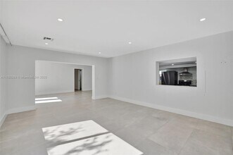 1000 SW 19th St in Fort Lauderdale, FL - Building Photo - Building Photo