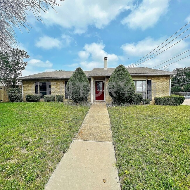 1802 Natchez Ct