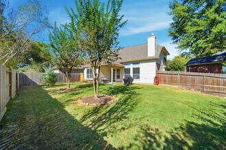 9207 Hidden Ct in Magnolia, TX - Building Photo - Building Photo