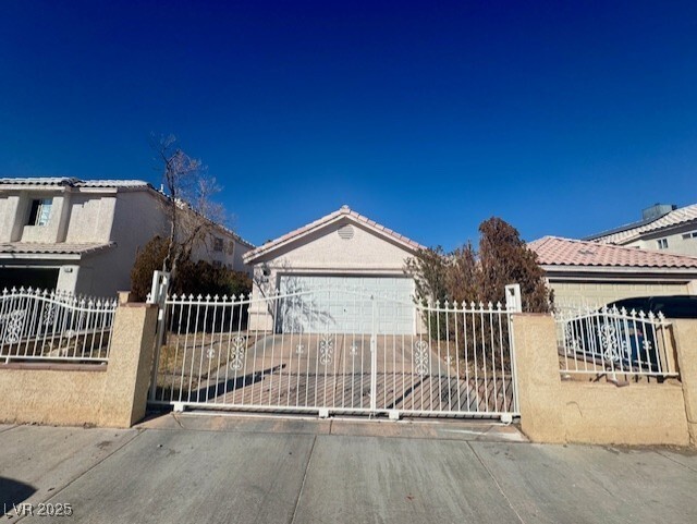 3683 Steinbeck Dr in Las Vegas, NV - Building Photo