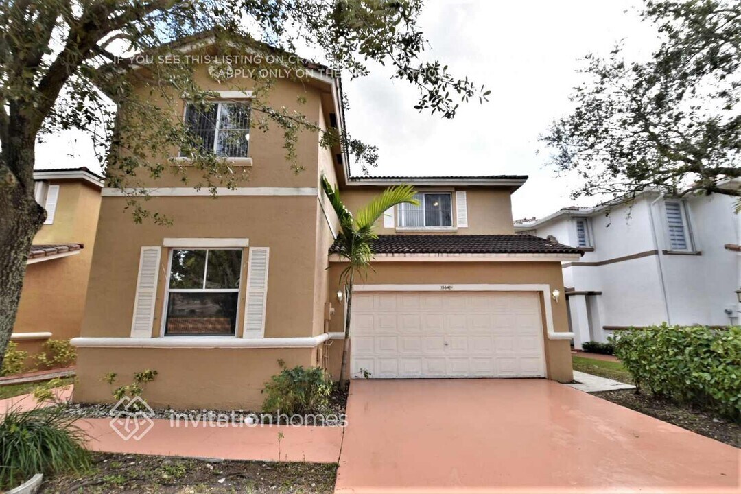15648 SW 112th Dr in Miami, FL - Building Photo
