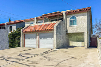 4981 Pearce St in Huntington Beach, CA - Building Photo - Building Photo