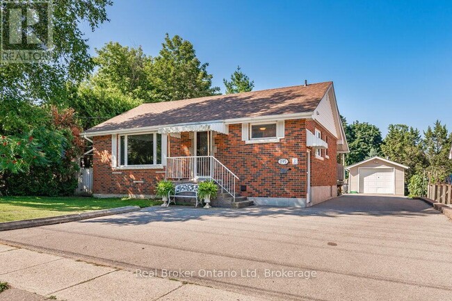 property at 195 Edinburgh Rd S