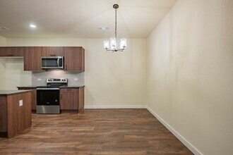 601 Blackland Dr in Venus, TX - Building Photo - Building Photo