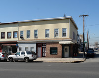 427-429 Avenue C in Bayonne, NJ - Building Photo - Building Photo