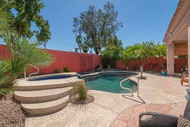 property at 4131 E Hancock Dr