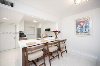 10875 SW 112th Ave in Miami, FL - Building Photo - Building Photo