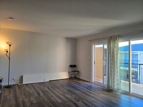 14583 Doolittle Dr, Unit 14583 in San Leandro, CA - Foto de edificio - Building Photo