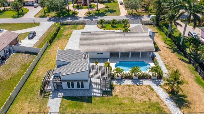 3401 SW 141st Ave in Miramar, FL - Building Photo - Building Photo