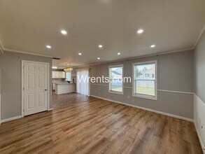 8709 Cherry Ln in Spokane, WA - Building Photo - Building Photo