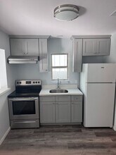 2405 Randolph Rd in Pasadena, TX - Building Photo - Building Photo