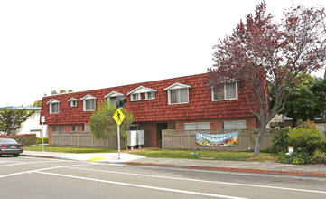 Chateau Beau Apartments in Sunnyvale, CA - Building Photo - Building Photo